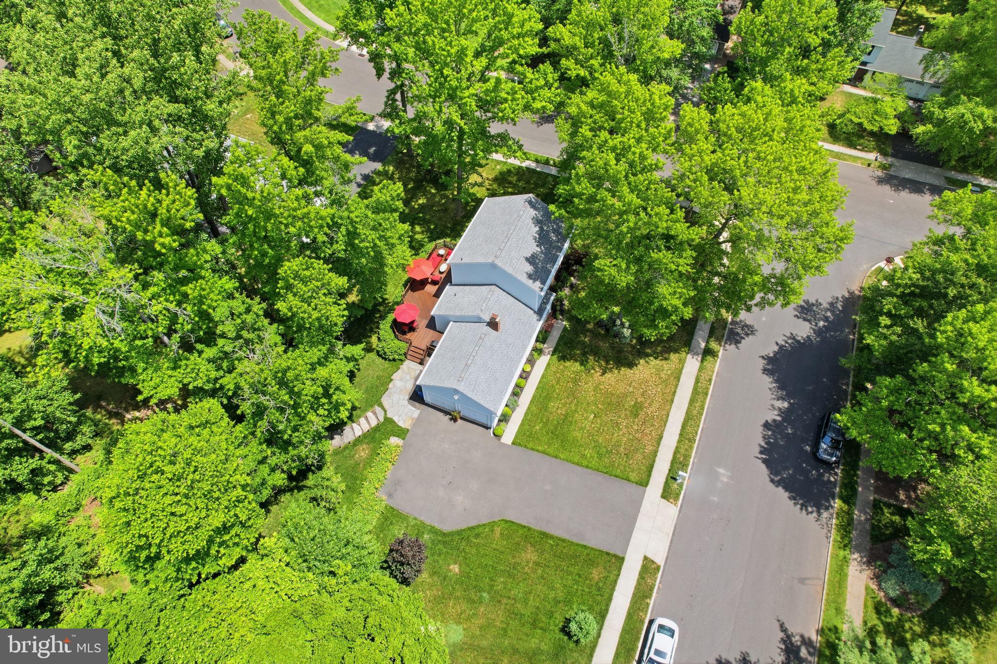 OXFORD GLEN - Residential