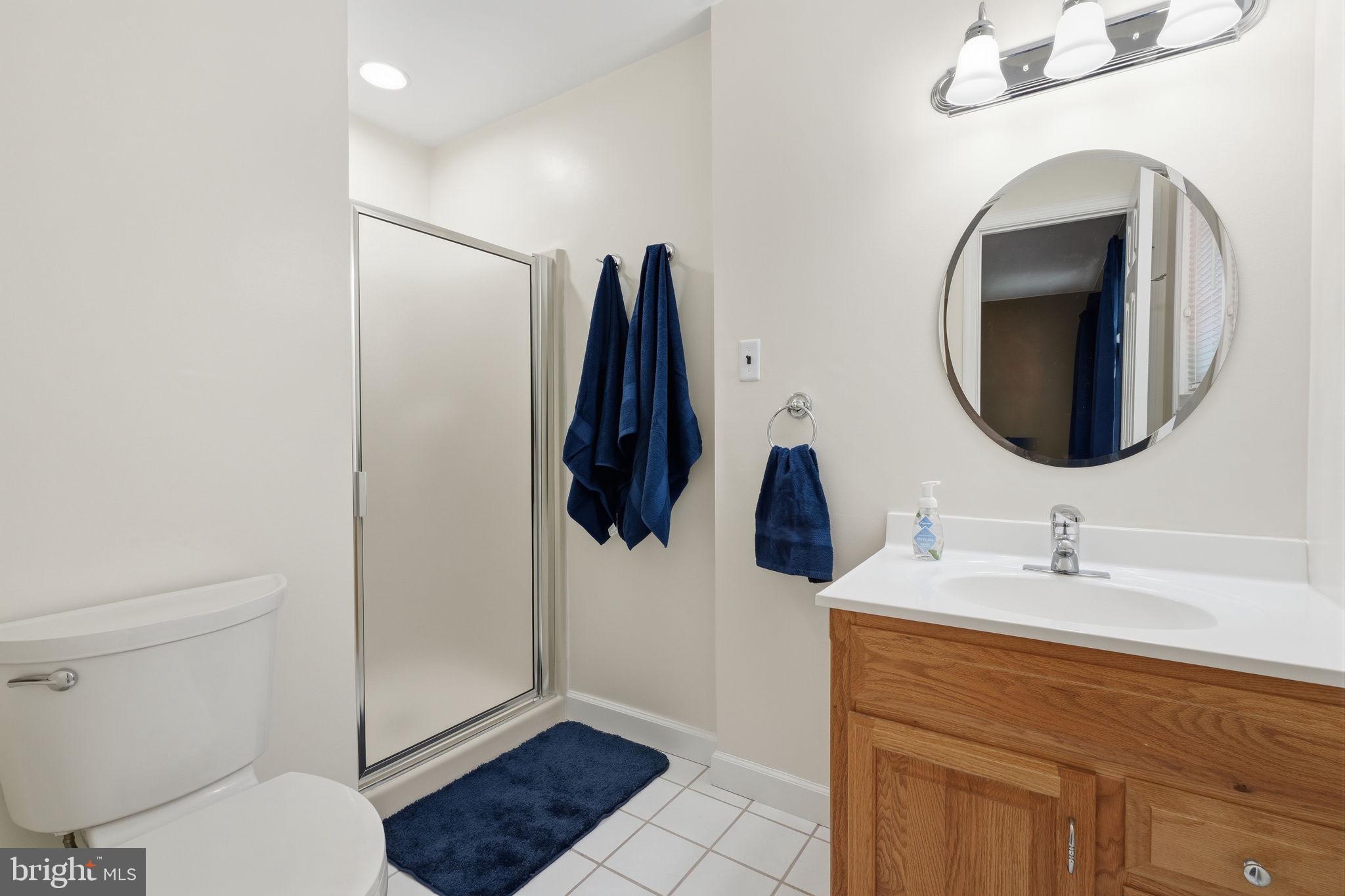 OXFORD GLEN - Residential