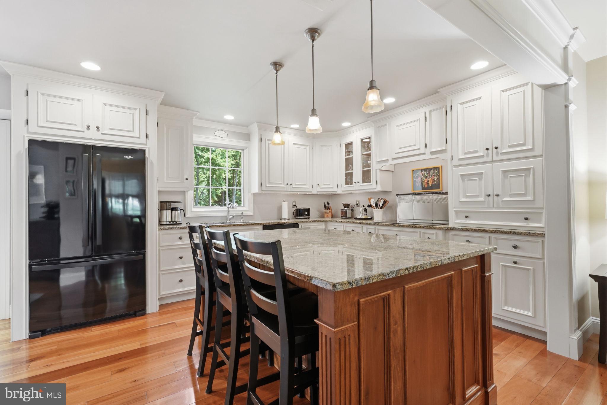 OXFORD GLEN - Residential
