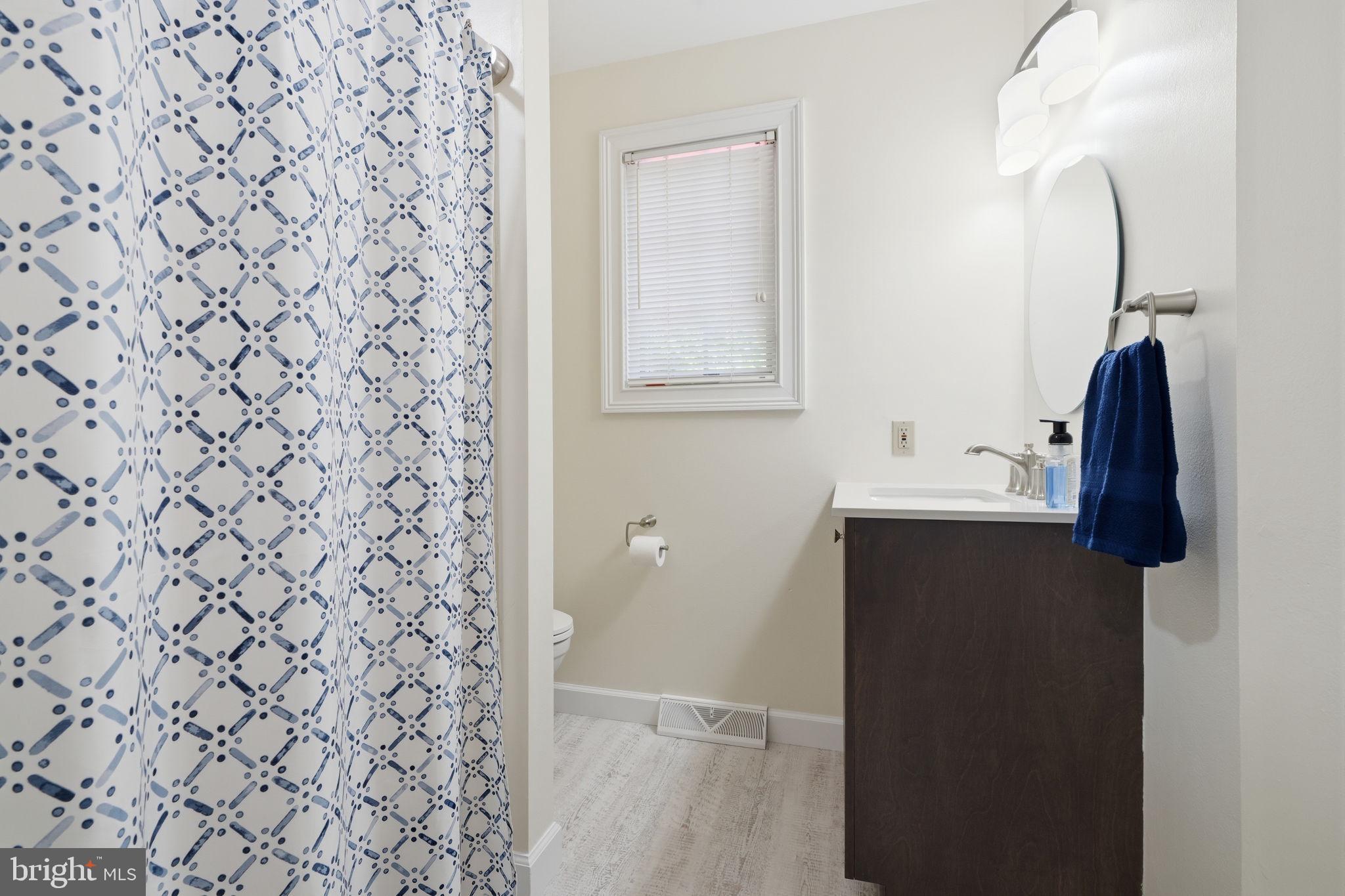 OXFORD GLEN - Residential