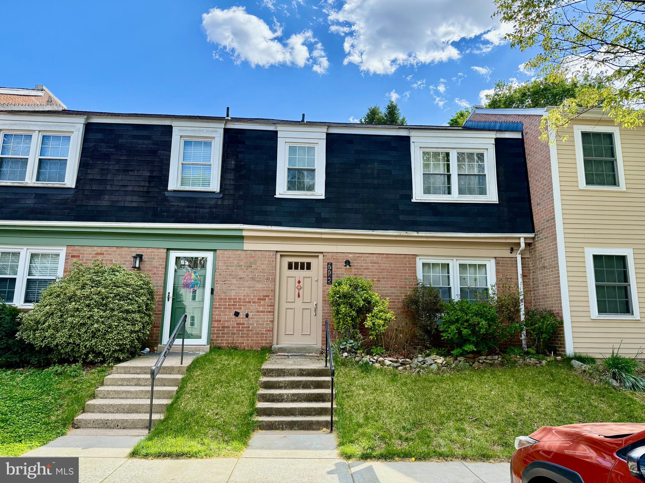 NEWINGTON STATION - Residential
