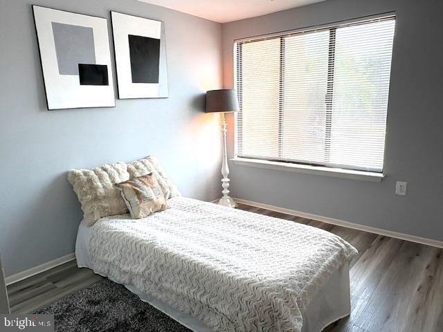 FARMINGDALE - Residential