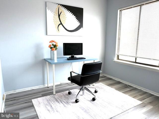 FARMINGDALE - Residential