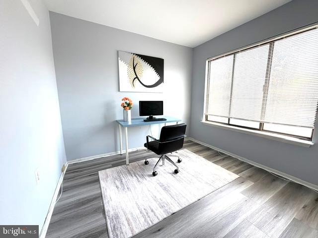 FARMINGDALE - Residential