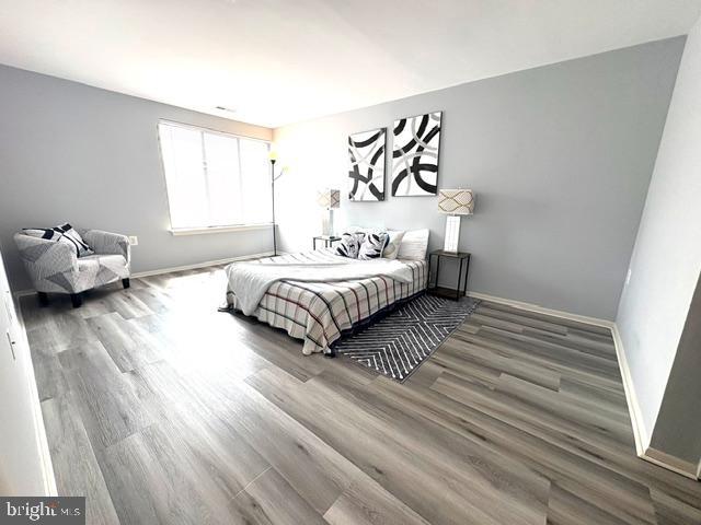 FARMINGDALE - Residential