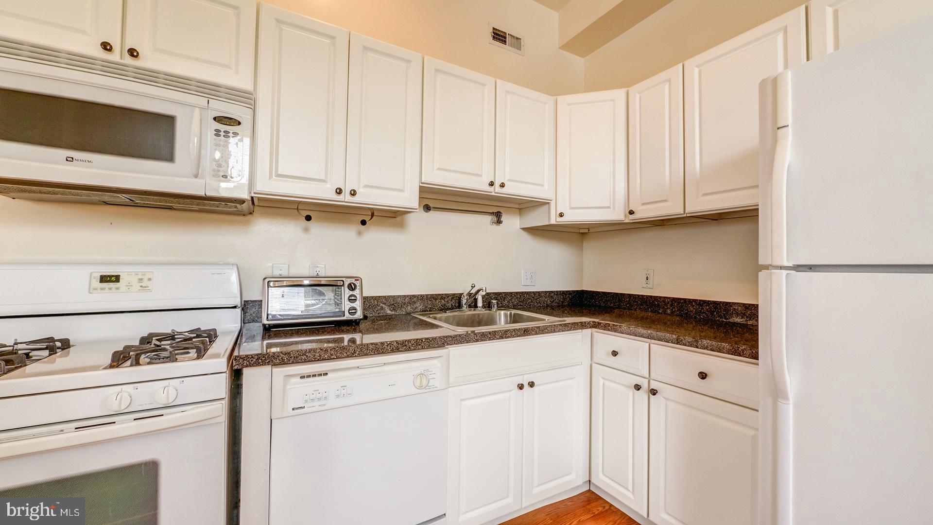 FEDERAL HILL HISTORIC DISTRICT - Residential Lease