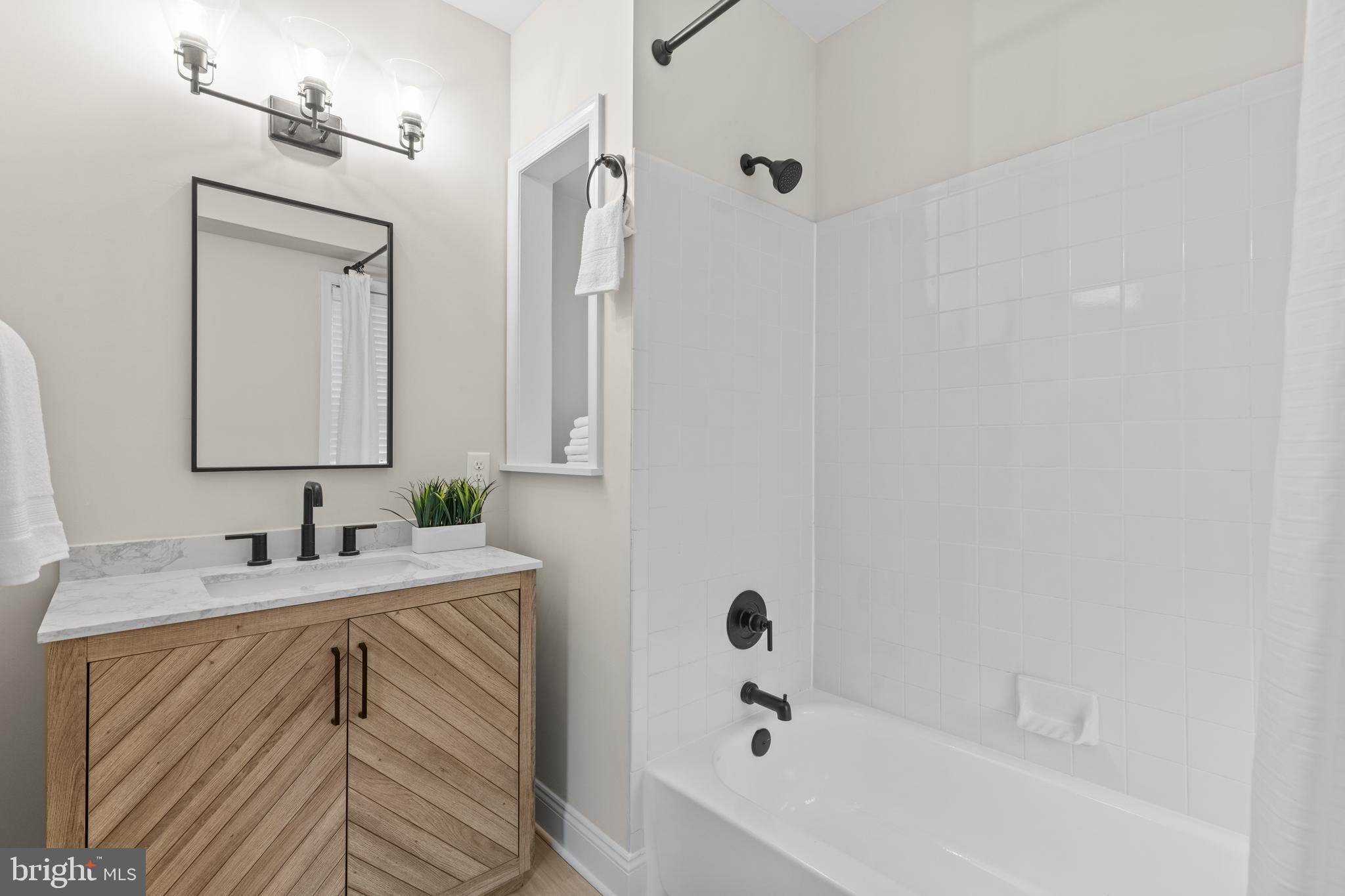 HILLSMERE ESTATES - Residential
