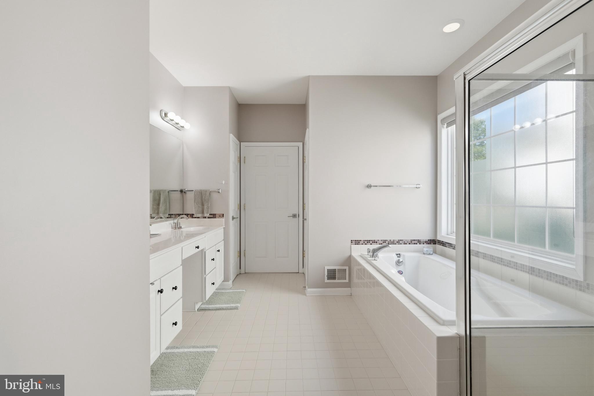 FAIRCREST - Residential