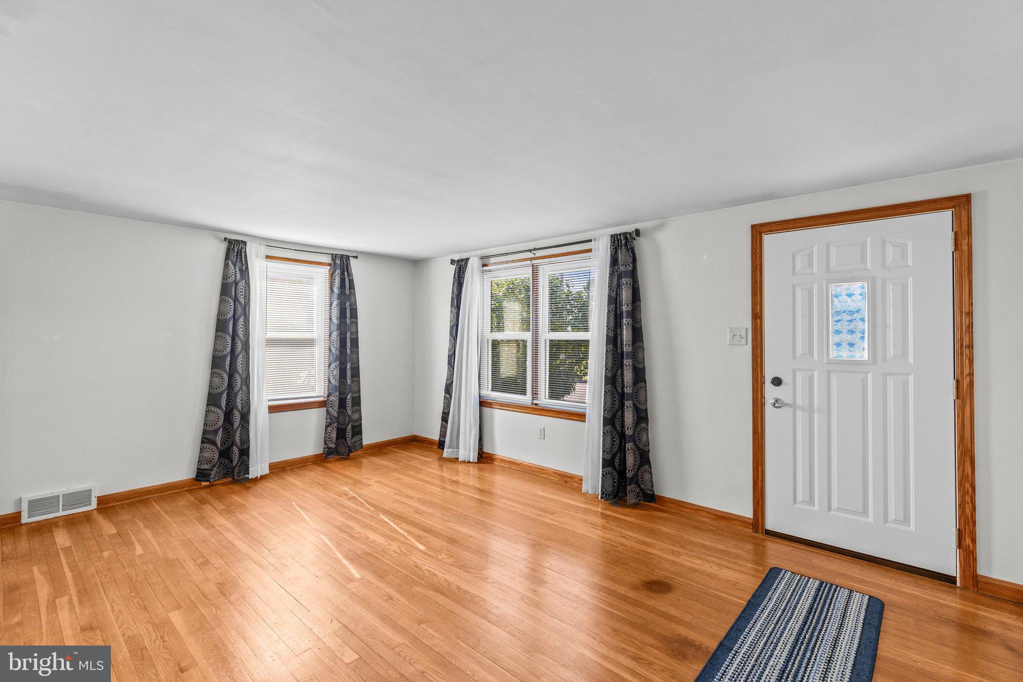 HANOVER SHOE FARMS - Residential