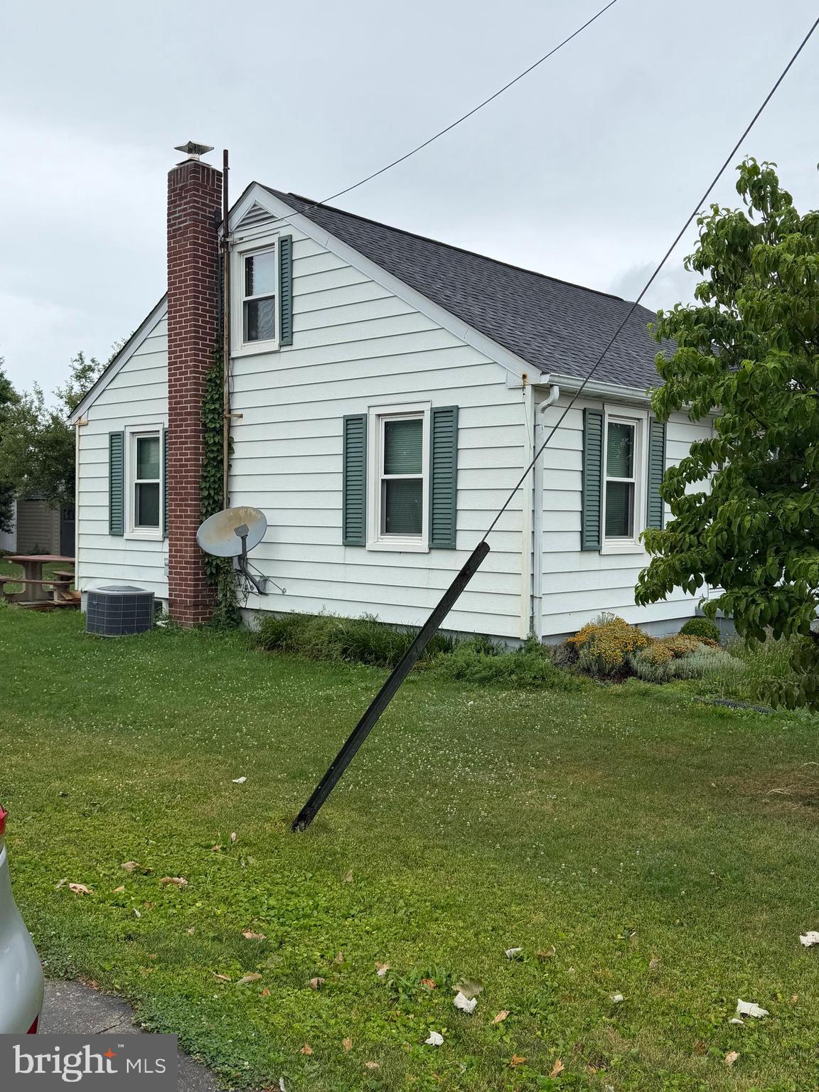 ADORABLE RIGHT-SIZED HOME WITH UPDATED WINDOWS, APPLIANCES, HVAC, FLOORING * PUBLIC UTILITIES * SOUTH WESTERN SCHOOLS * SIDEWALKS * LARGE UNFINISHED, WATERPROOFED BASEMENT *