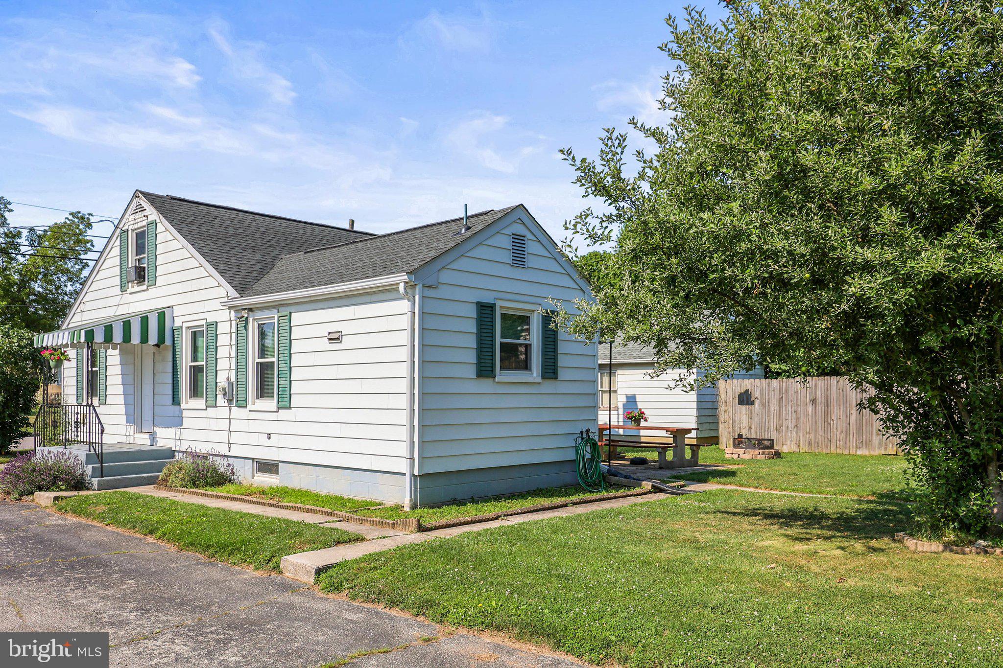 HANOVER SHOE FARMS - Residential