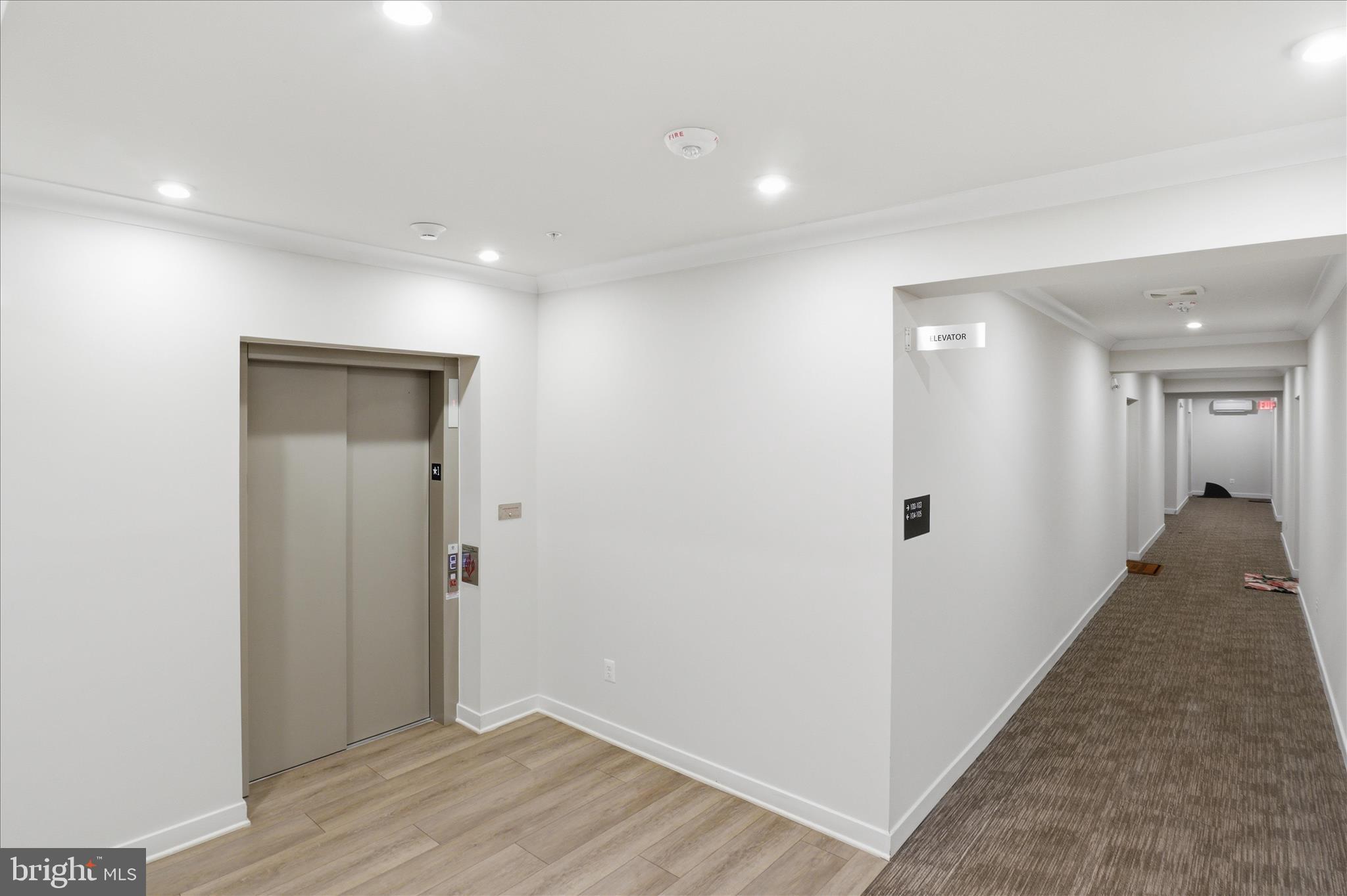 LOUDOUN VIEW CONDO FLATS - Residential