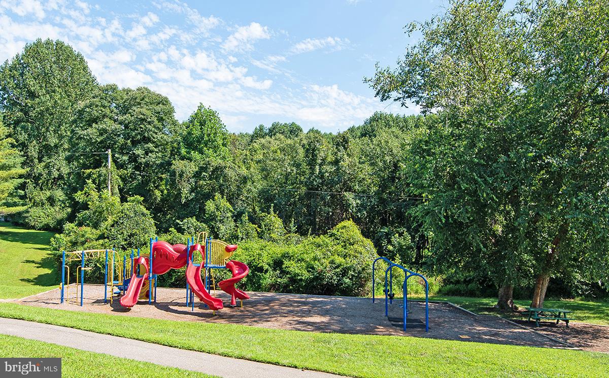 CROFTON VILLAGE - Residential