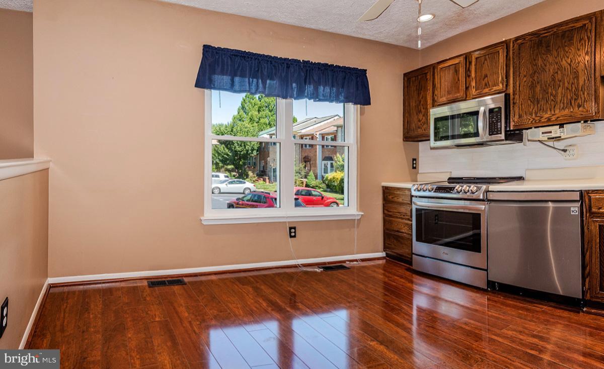 CROFTON VILLAGE - Residential