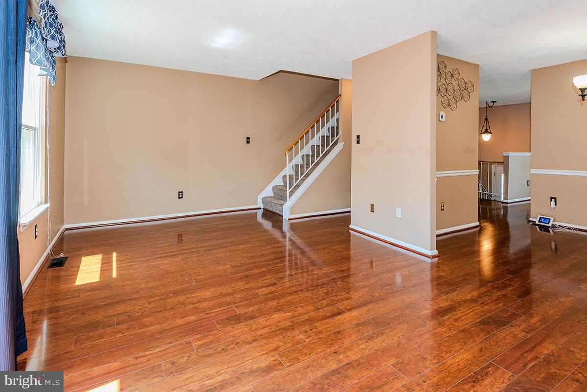CROFTON VILLAGE - Residential