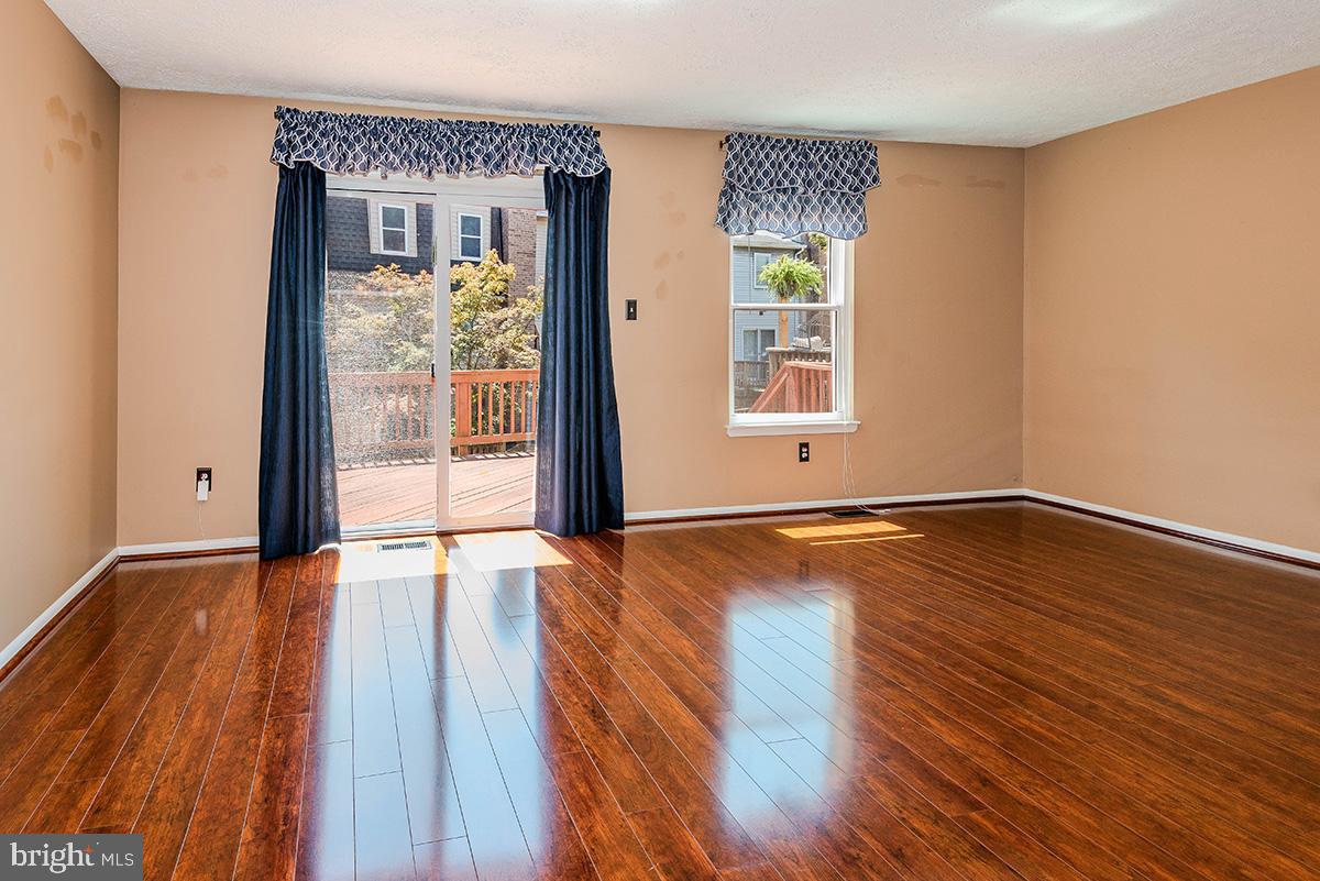 CROFTON VILLAGE - Residential
