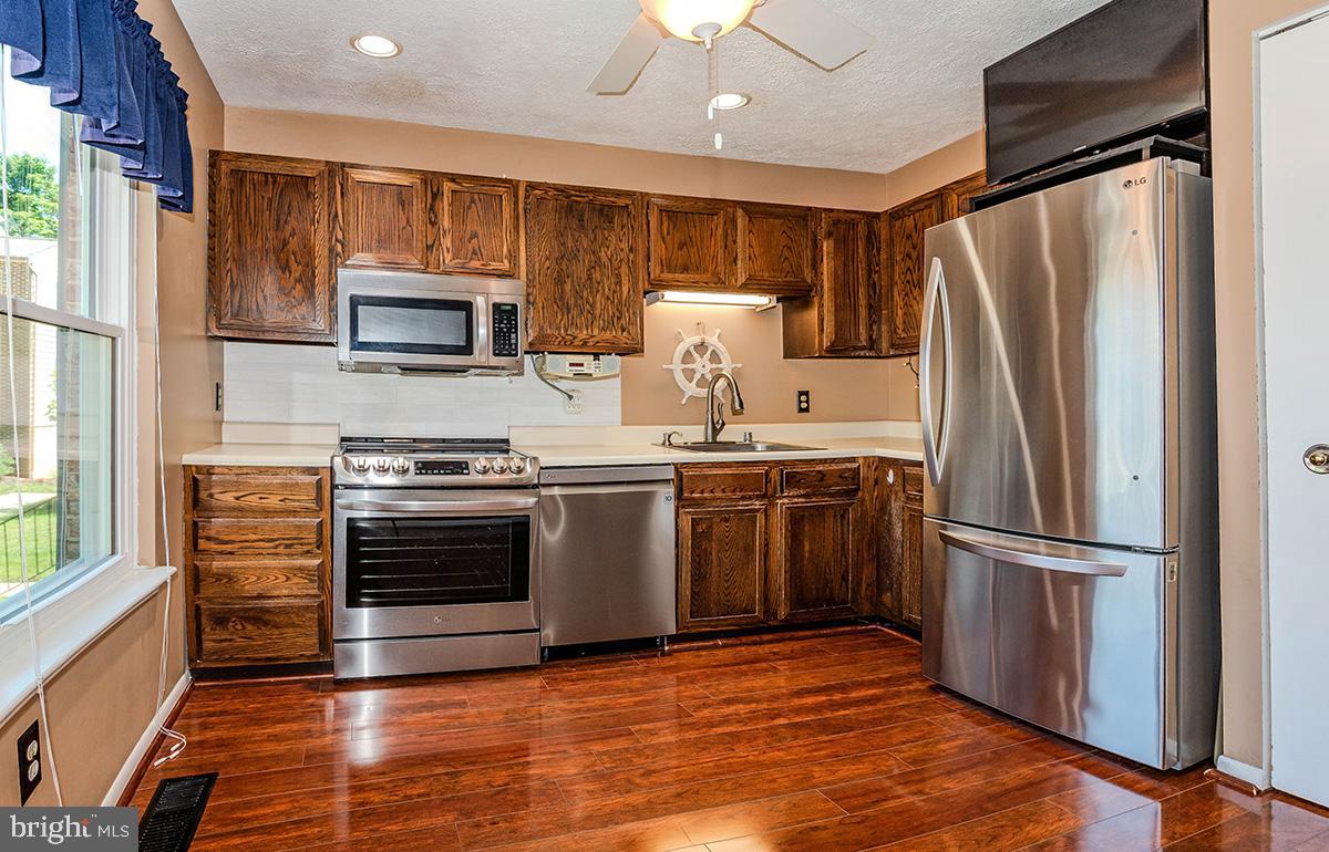 CROFTON VILLAGE - Residential