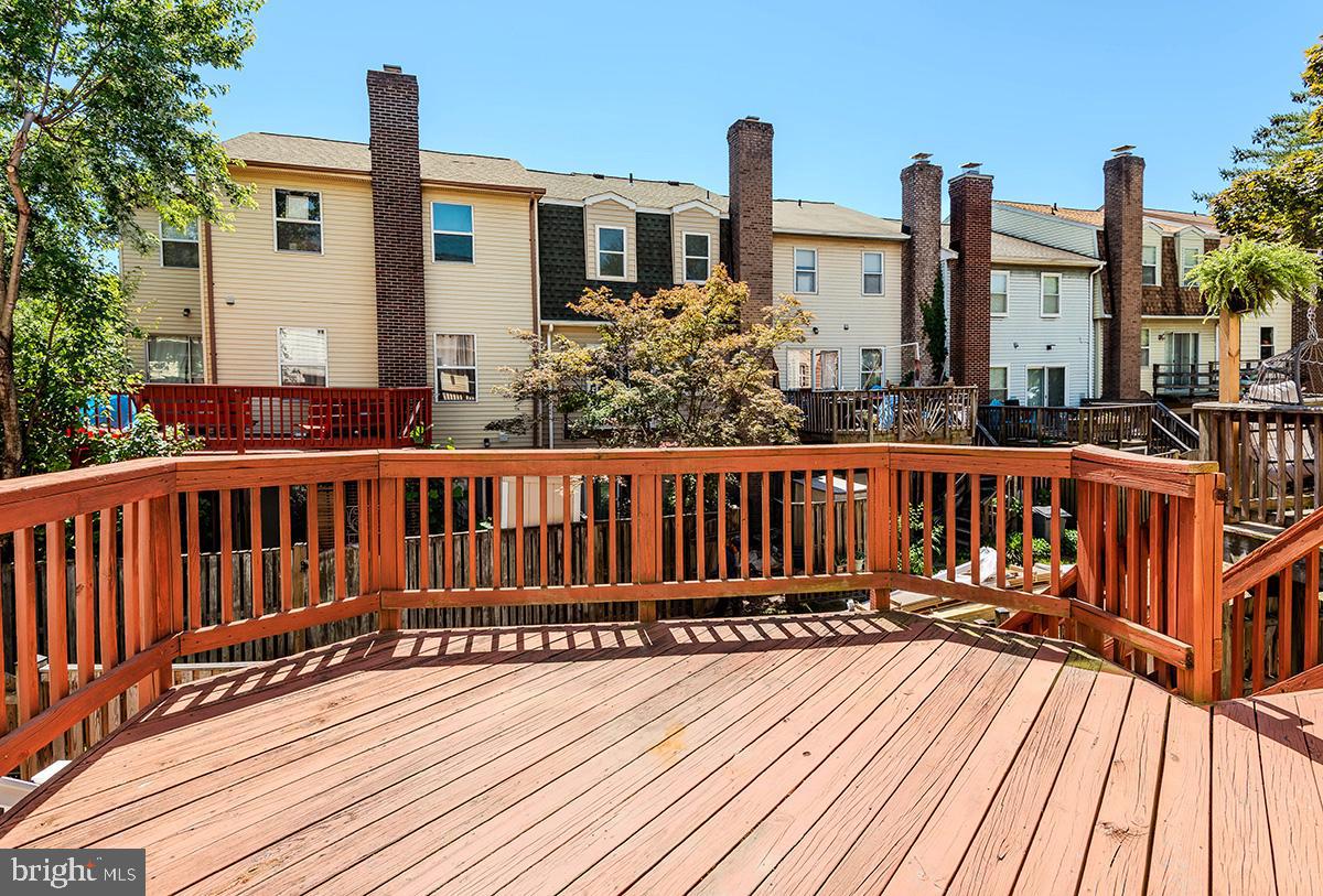 CROFTON VILLAGE - Residential