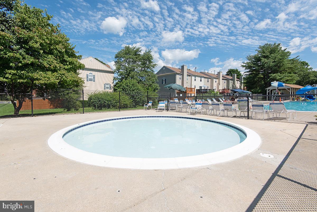 CROFTON VILLAGE - Residential