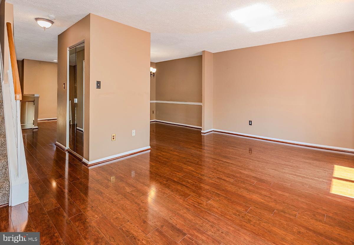 CROFTON VILLAGE - Residential