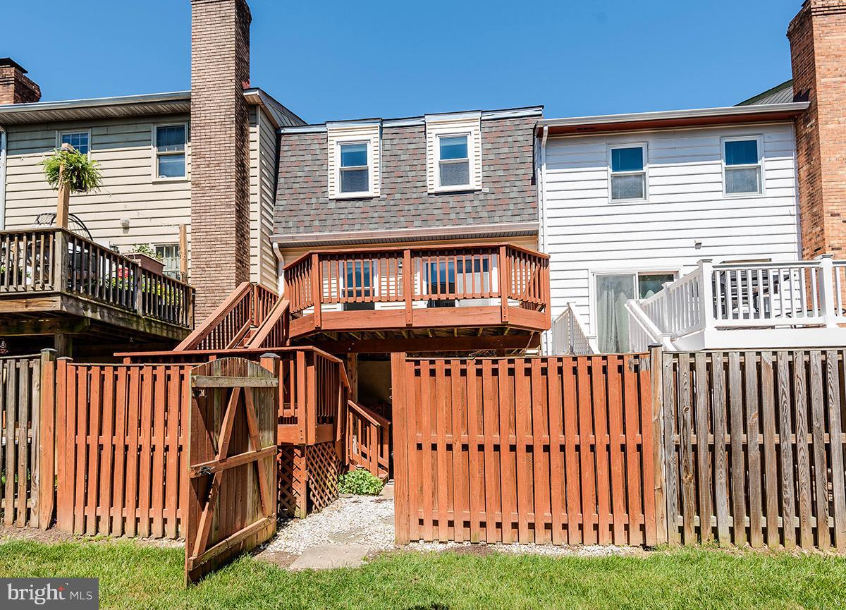 CROFTON VILLAGE - Residential