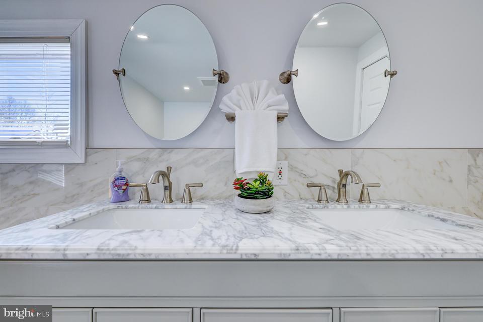 PINE CREEK ESTATES - Residential