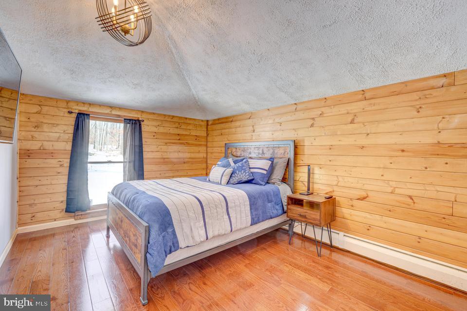 PINE CREEK ESTATES - Residential