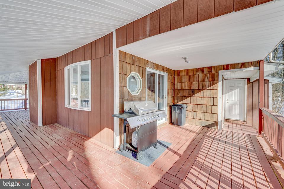 PINE CREEK ESTATES - Residential