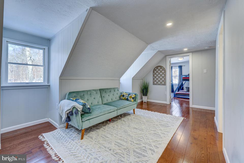 PINE CREEK ESTATES - Residential