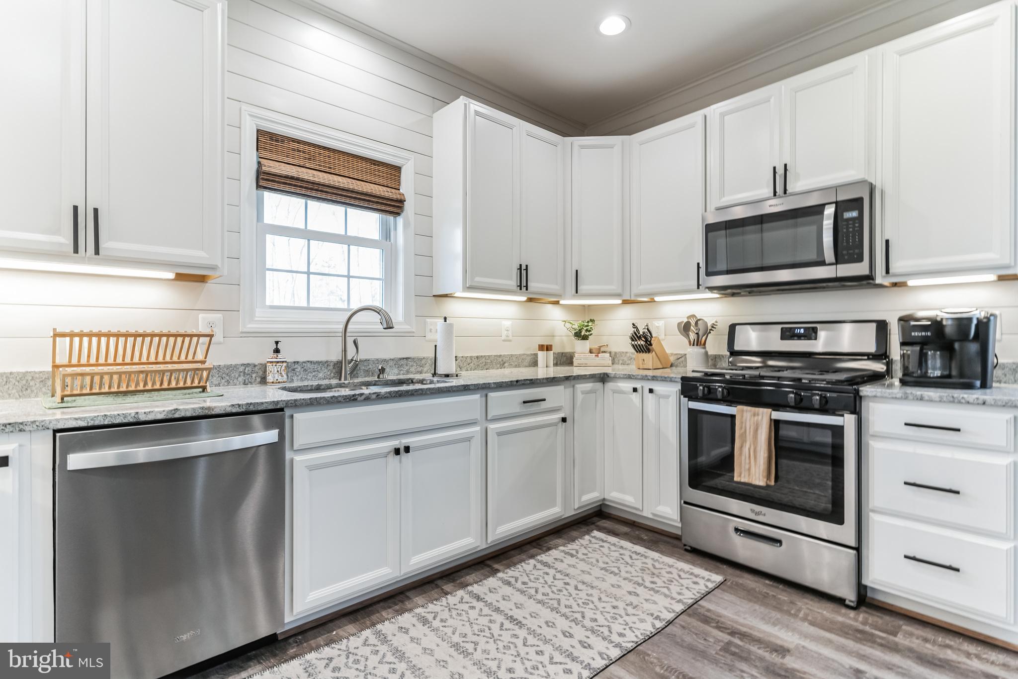 JUNEWOOD ESTATES - Residential