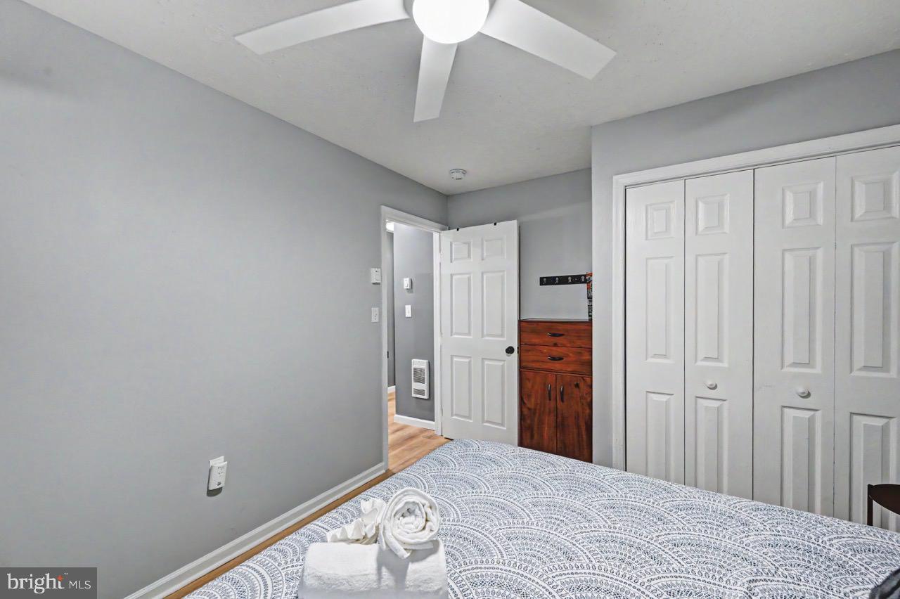 ARROWHEAD  LAKES - Residential