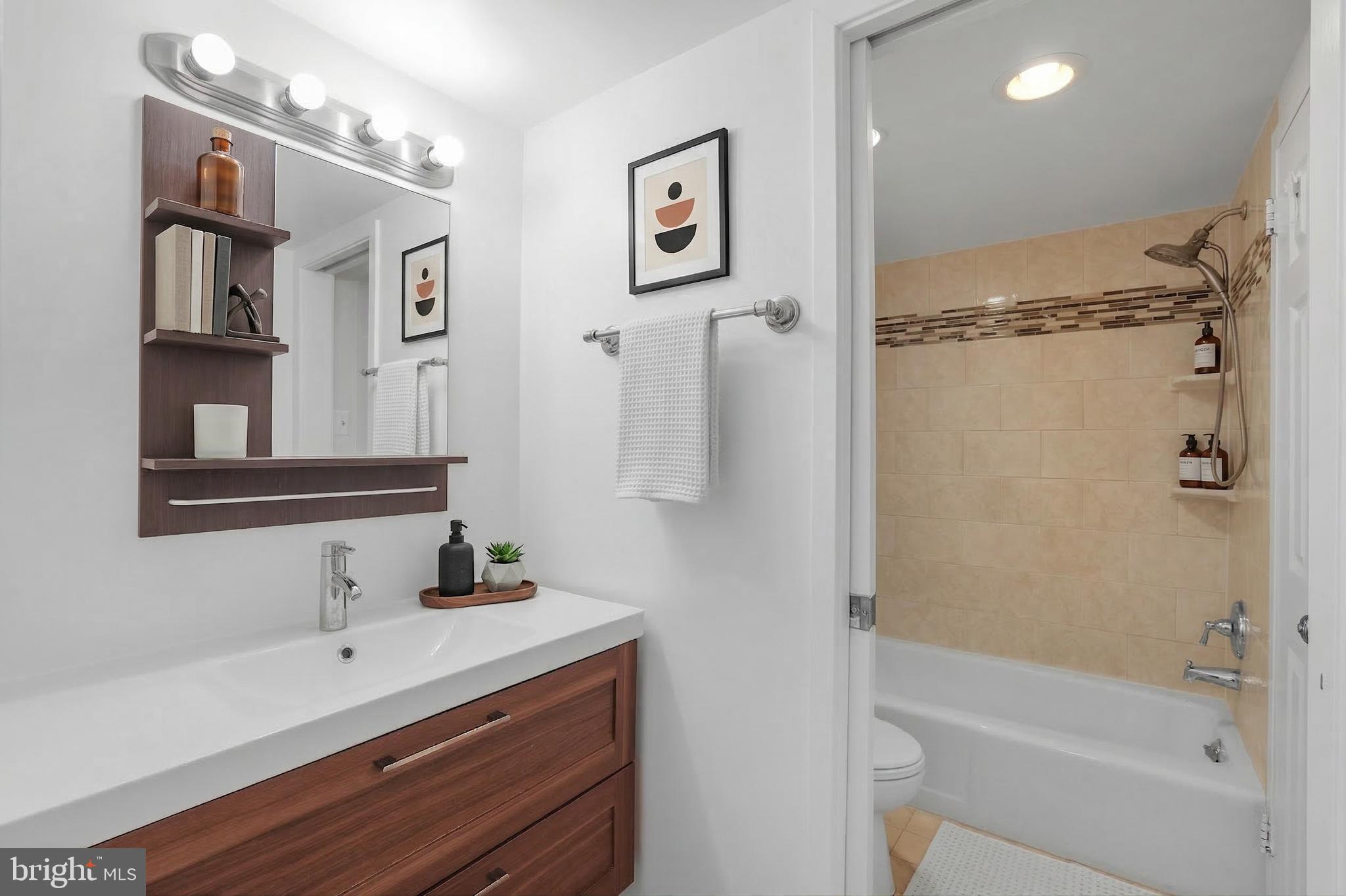 FRIENDSHIP HEIGHTS - Residential