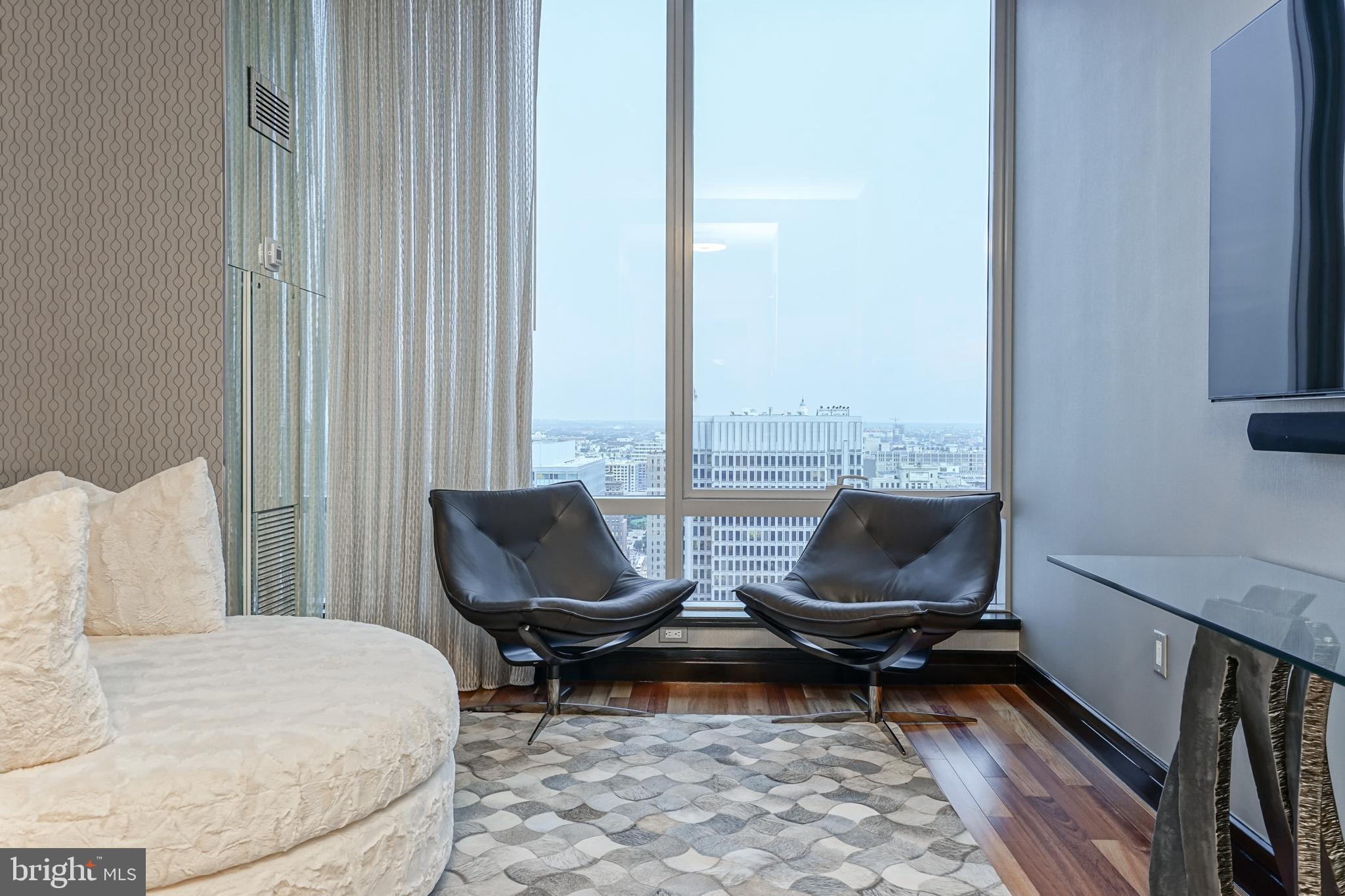 CENTER CITY - Residential