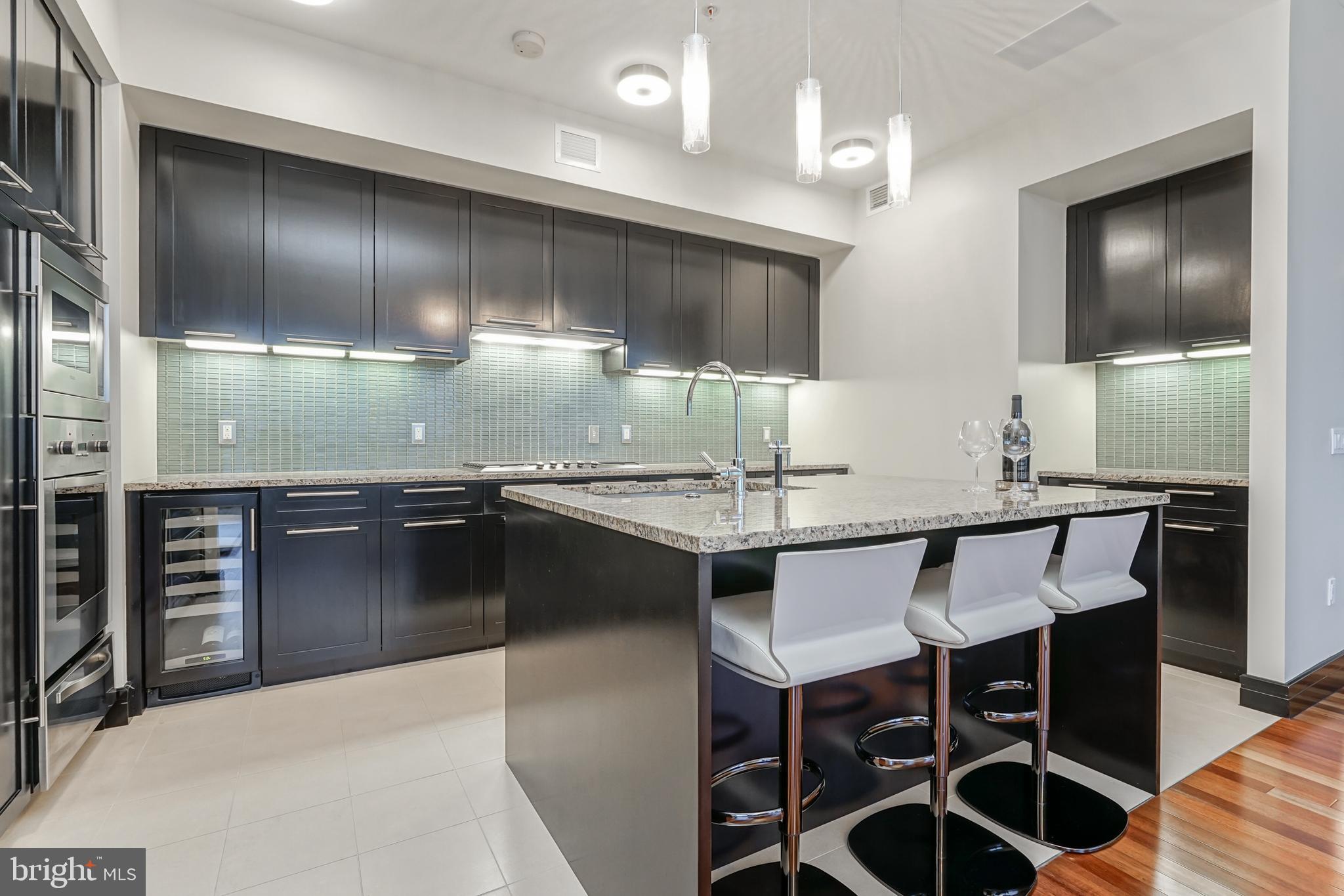 CENTER CITY - Residential