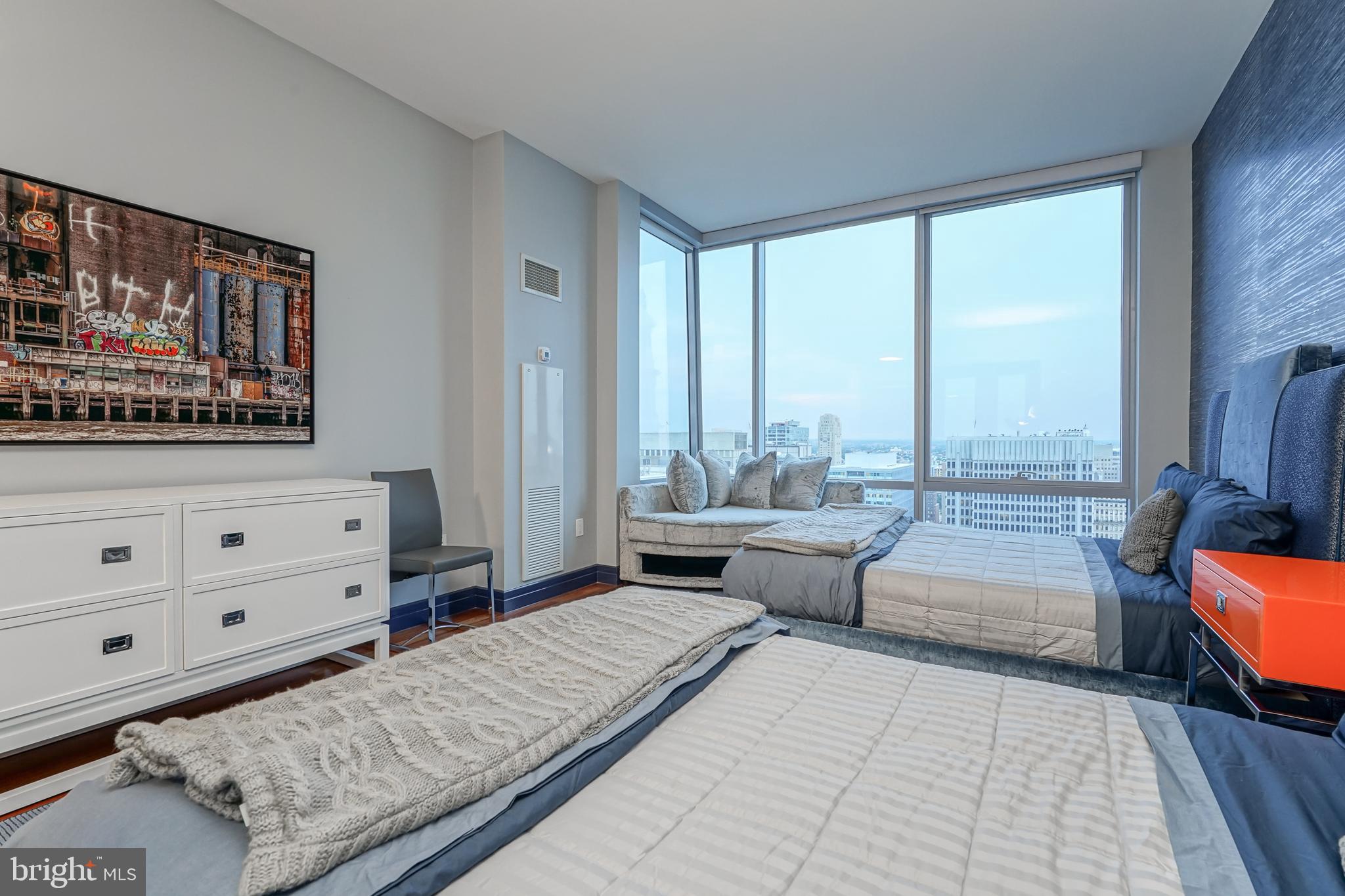 CENTER CITY - Residential