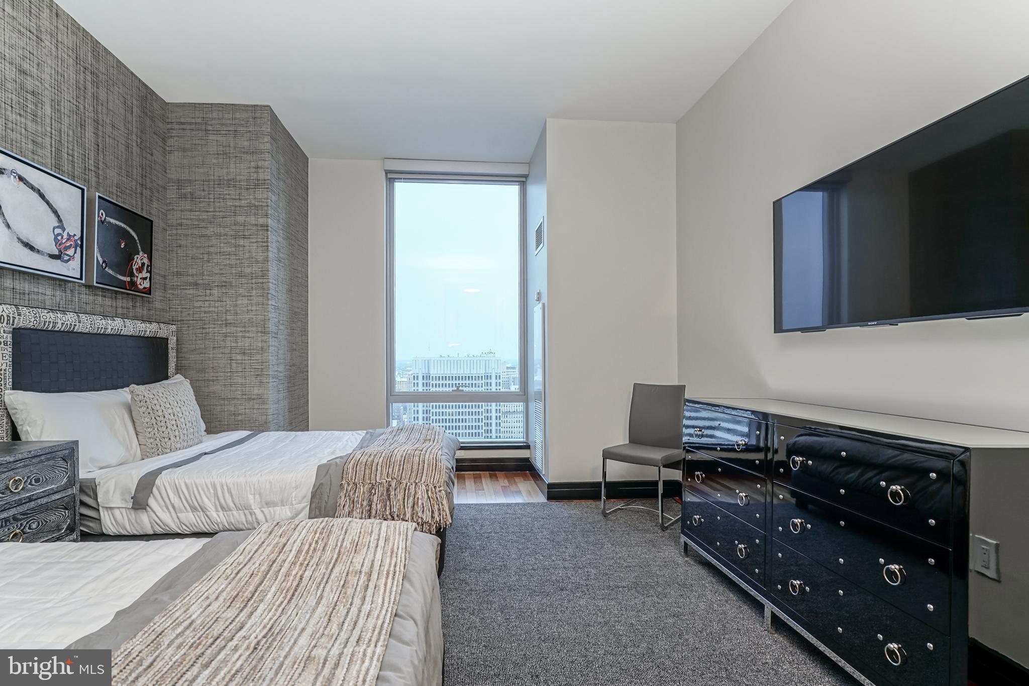 CENTER CITY - Residential