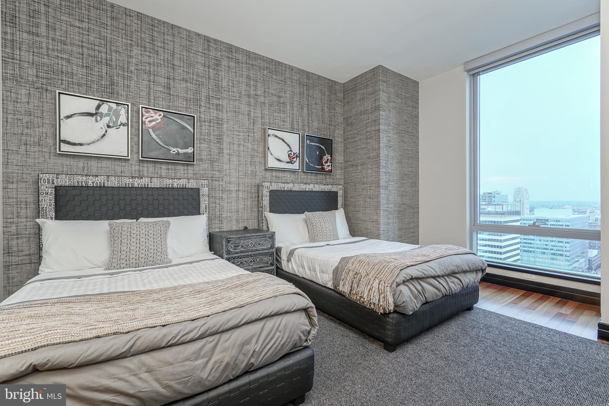 CENTER CITY - Residential