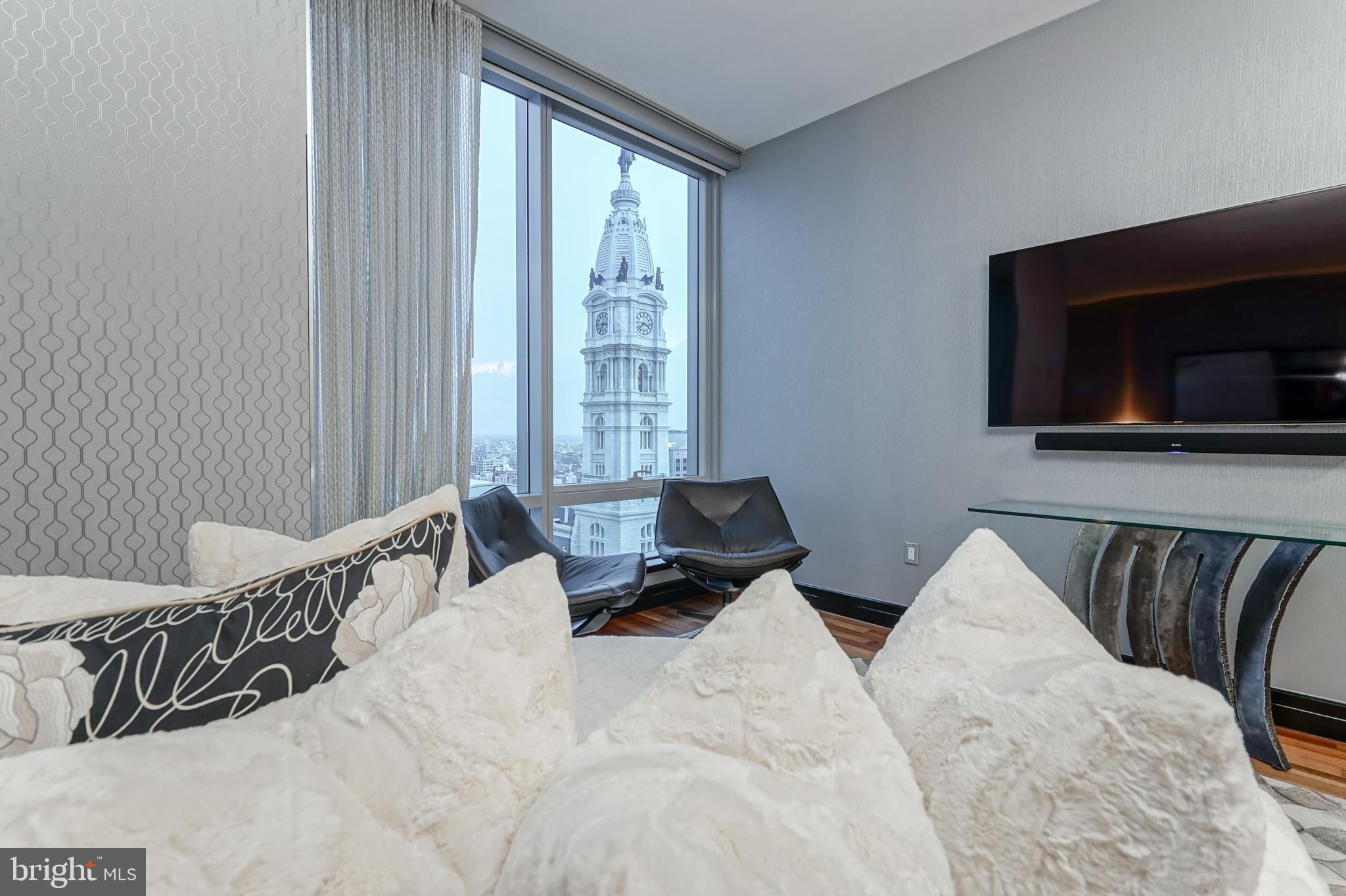 CENTER CITY - Residential