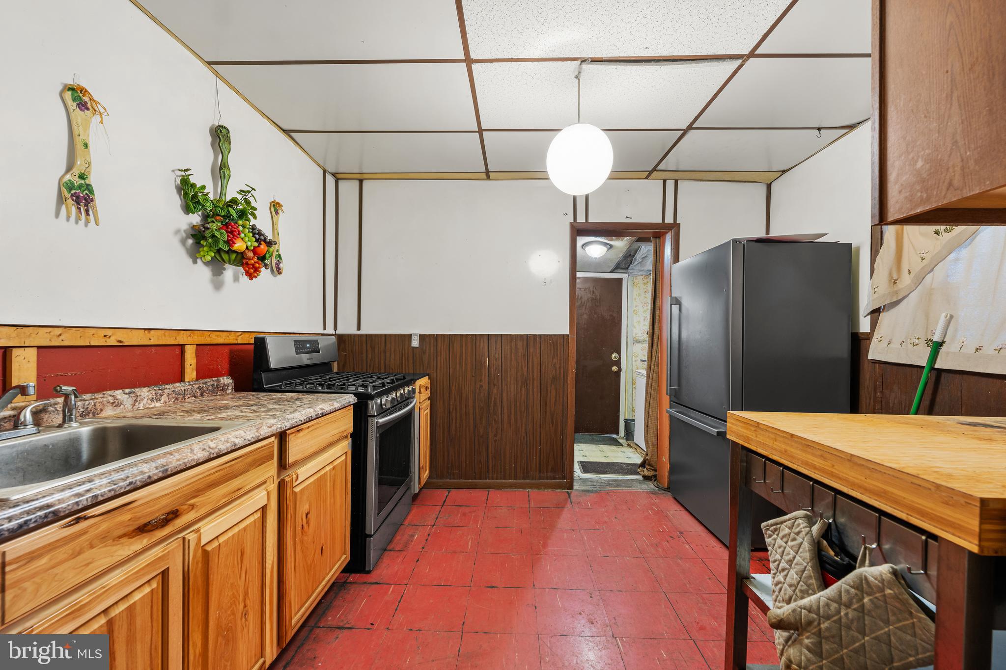 WEST PHILADELPHIA - Residential