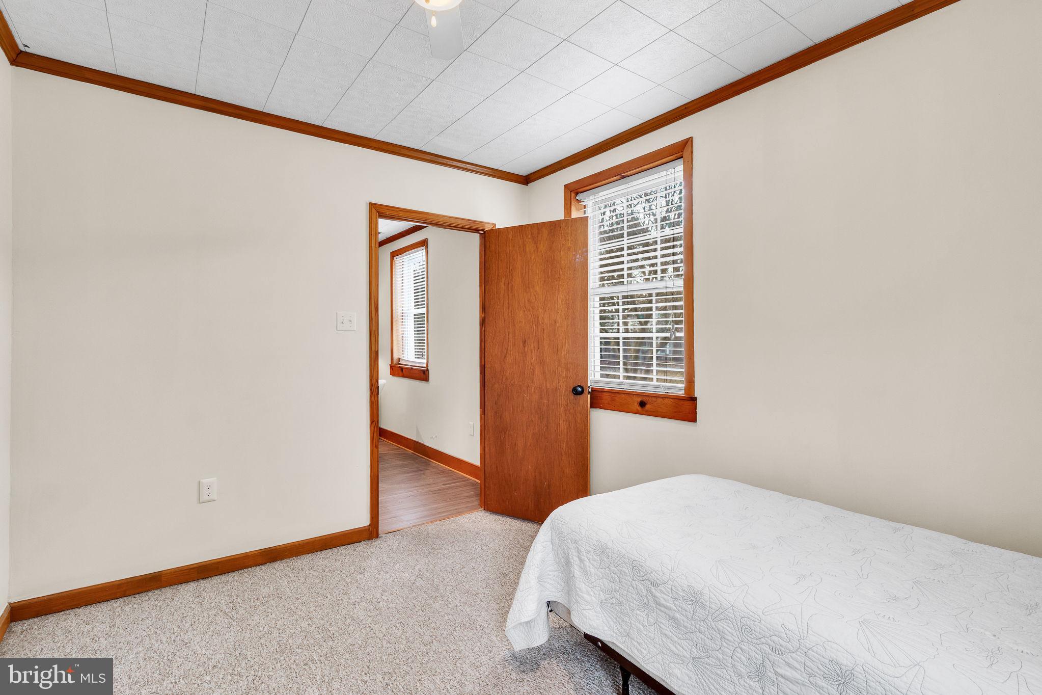 CHESAPEAKE BEACH ESTATES - Residential