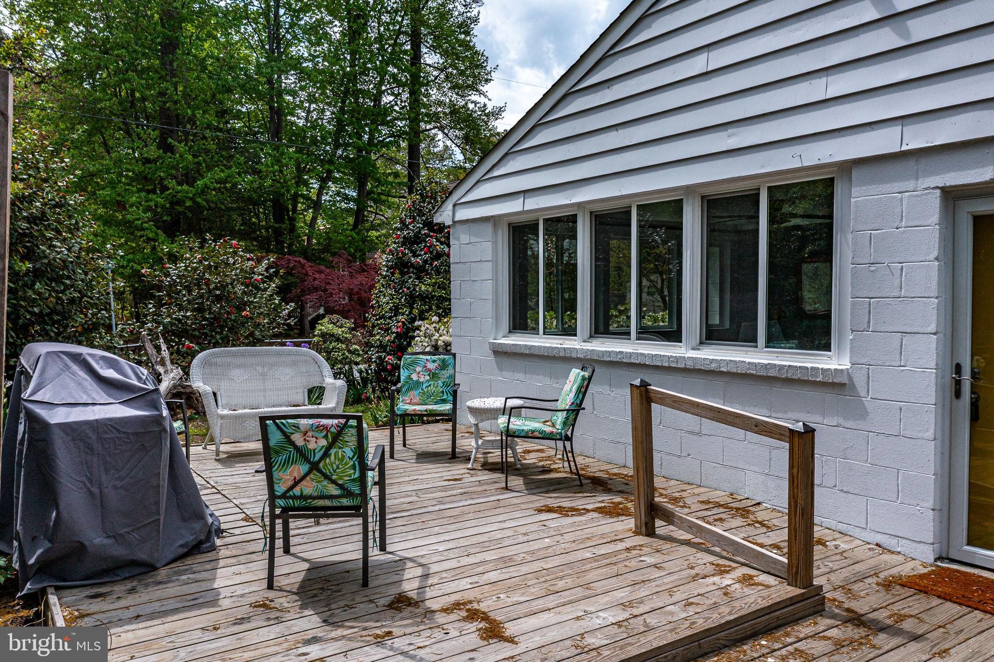 CHESAPEAKE BEACH ESTATES - Residential
