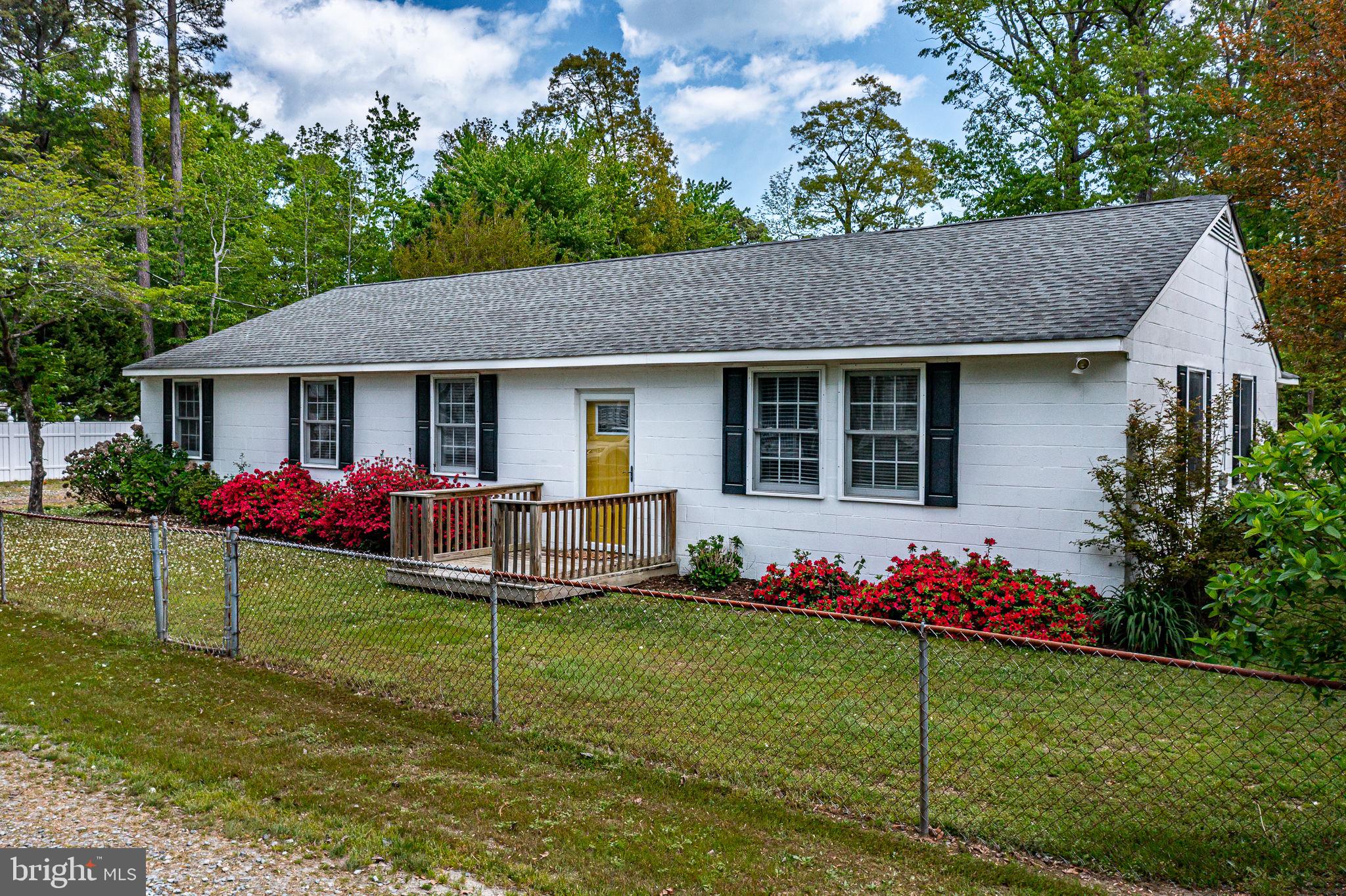 CHESAPEAKE BEACH ESTATES - Residential