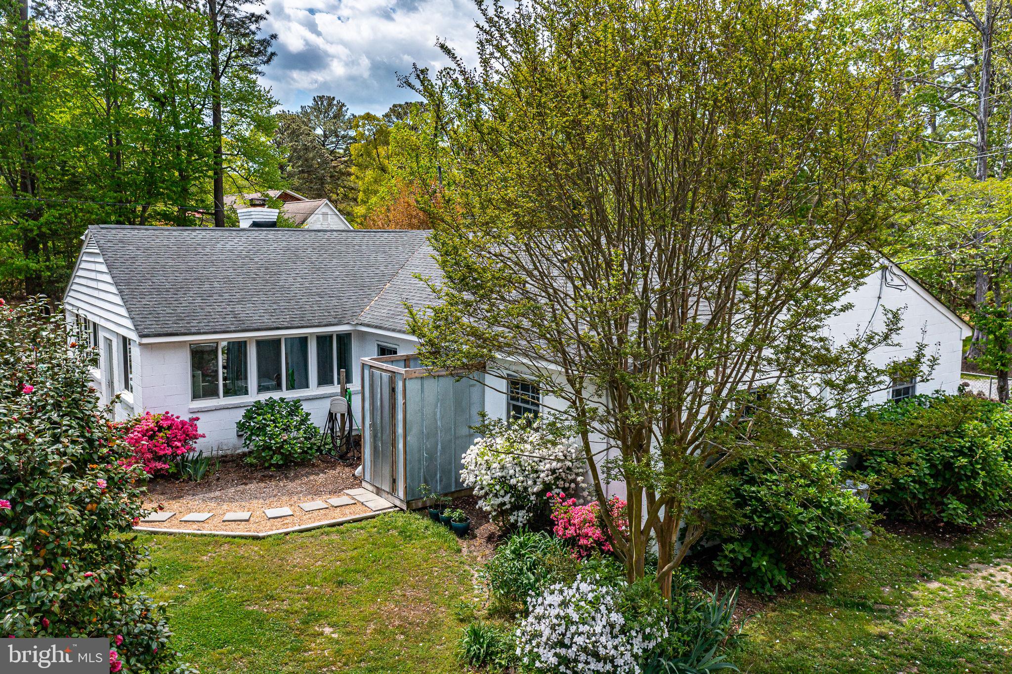 CHESAPEAKE BEACH ESTATES - Residential