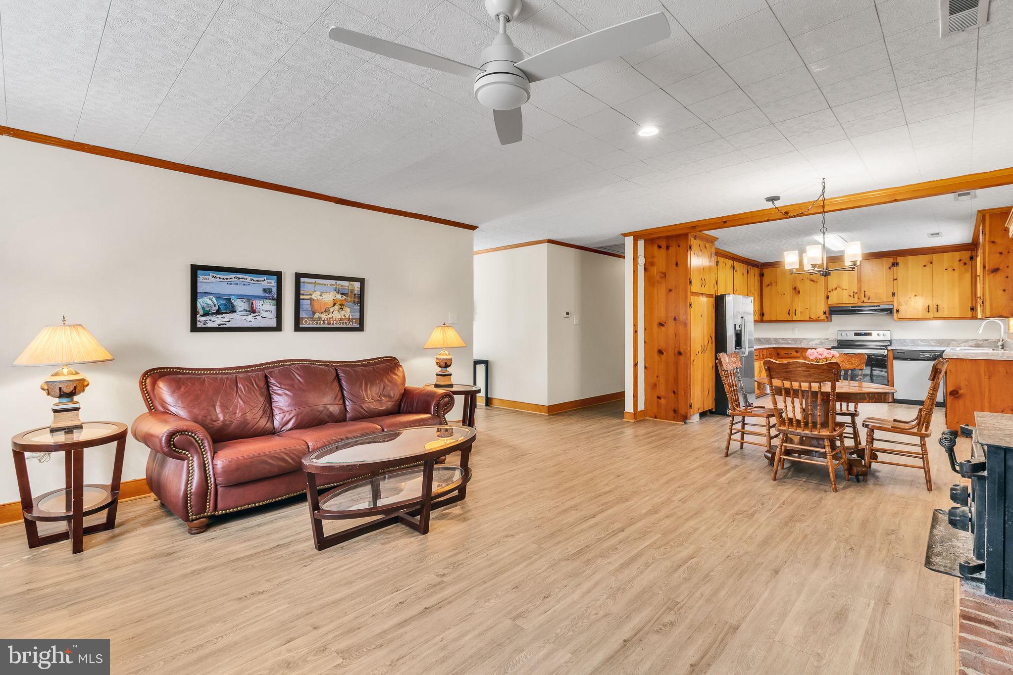 CHESAPEAKE BEACH ESTATES - Residential