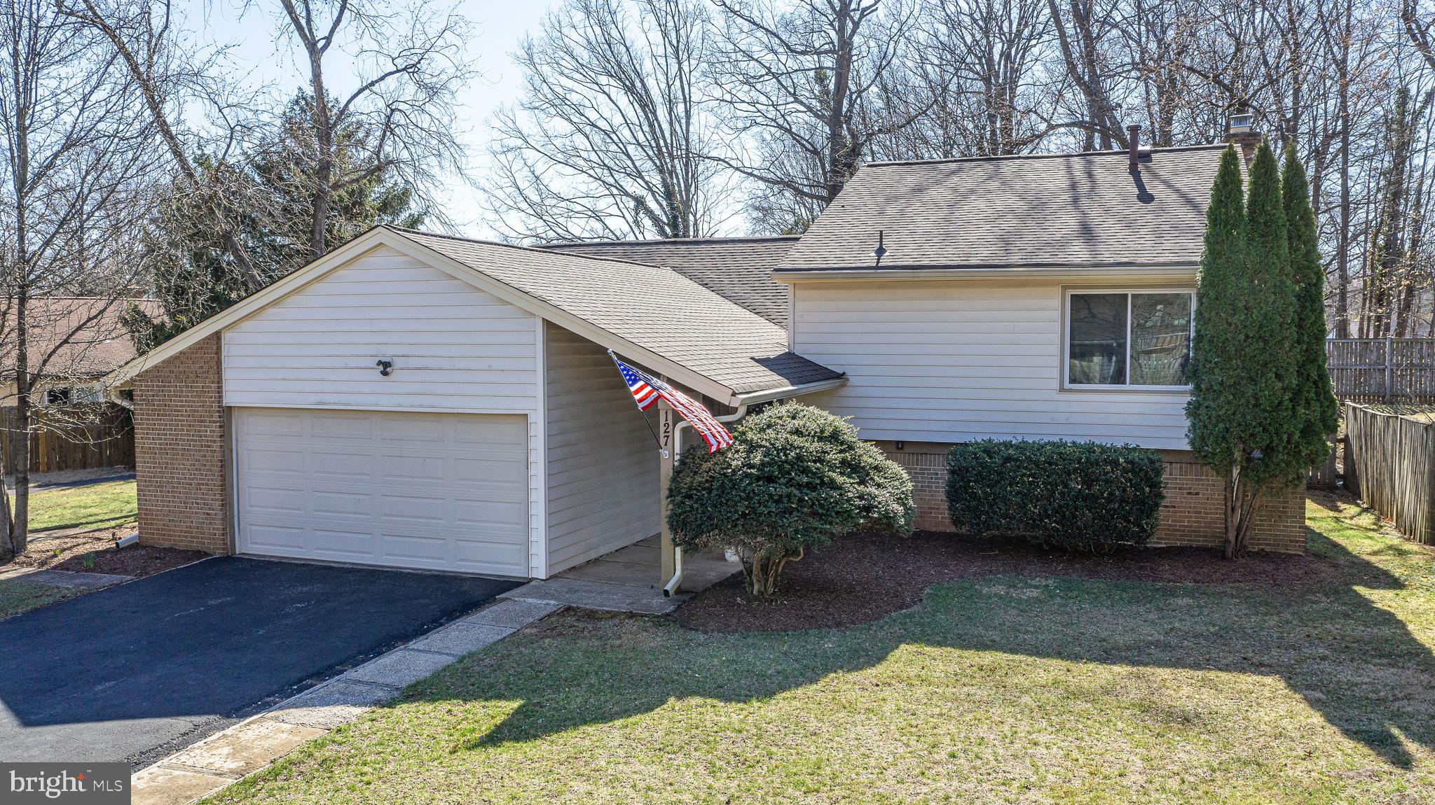 SUGARLAND RUN - Residential