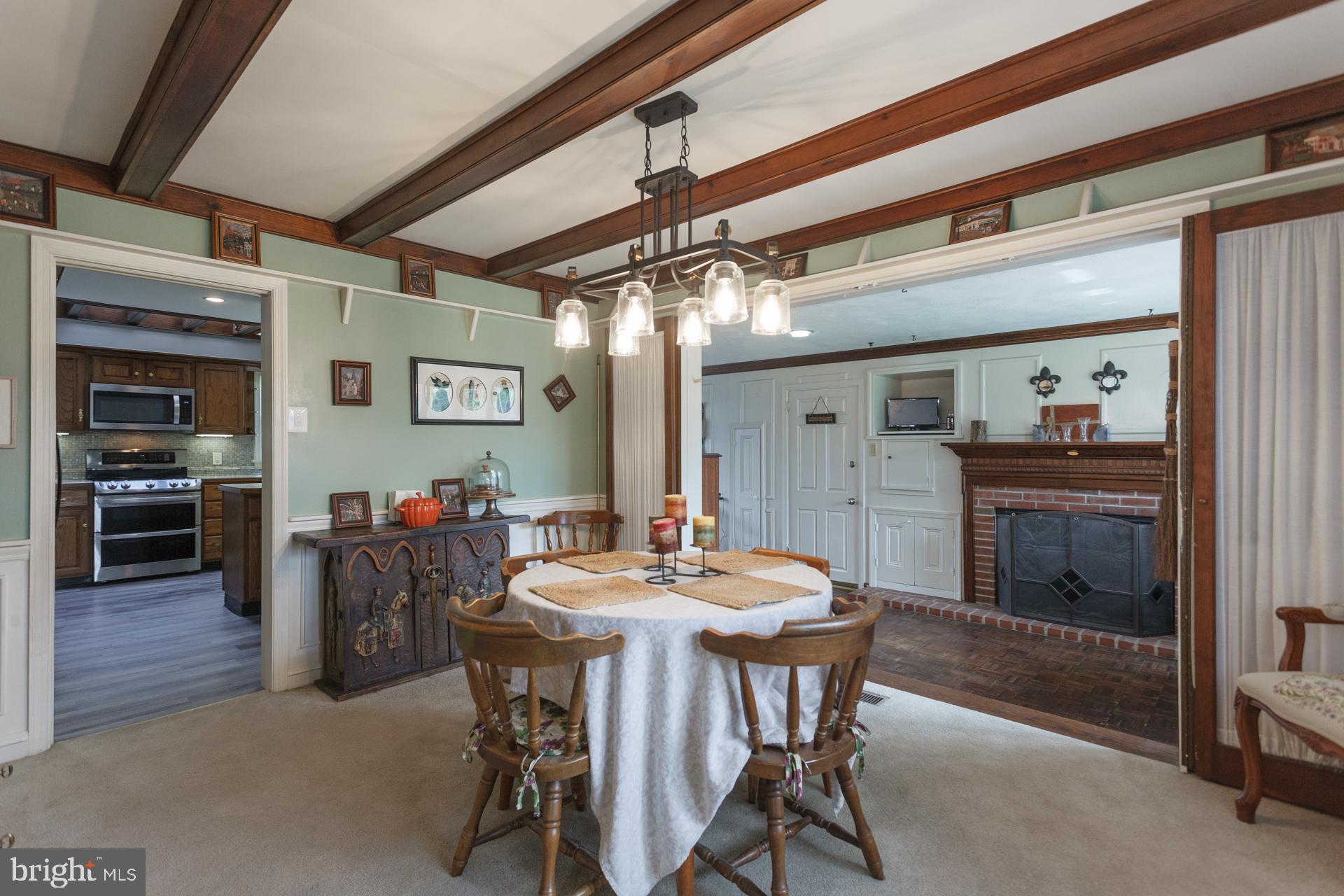 HILLSIDE MANOR - Residential