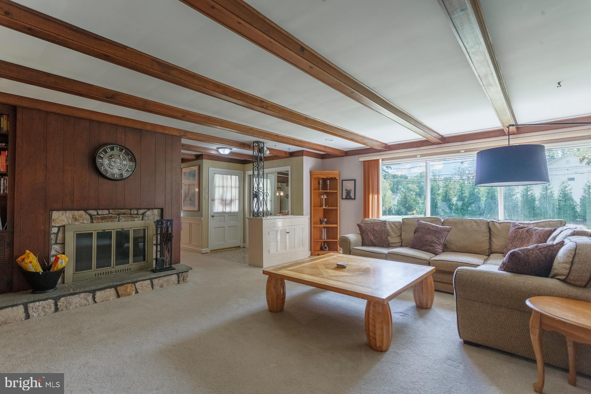 HILLSIDE MANOR - Residential