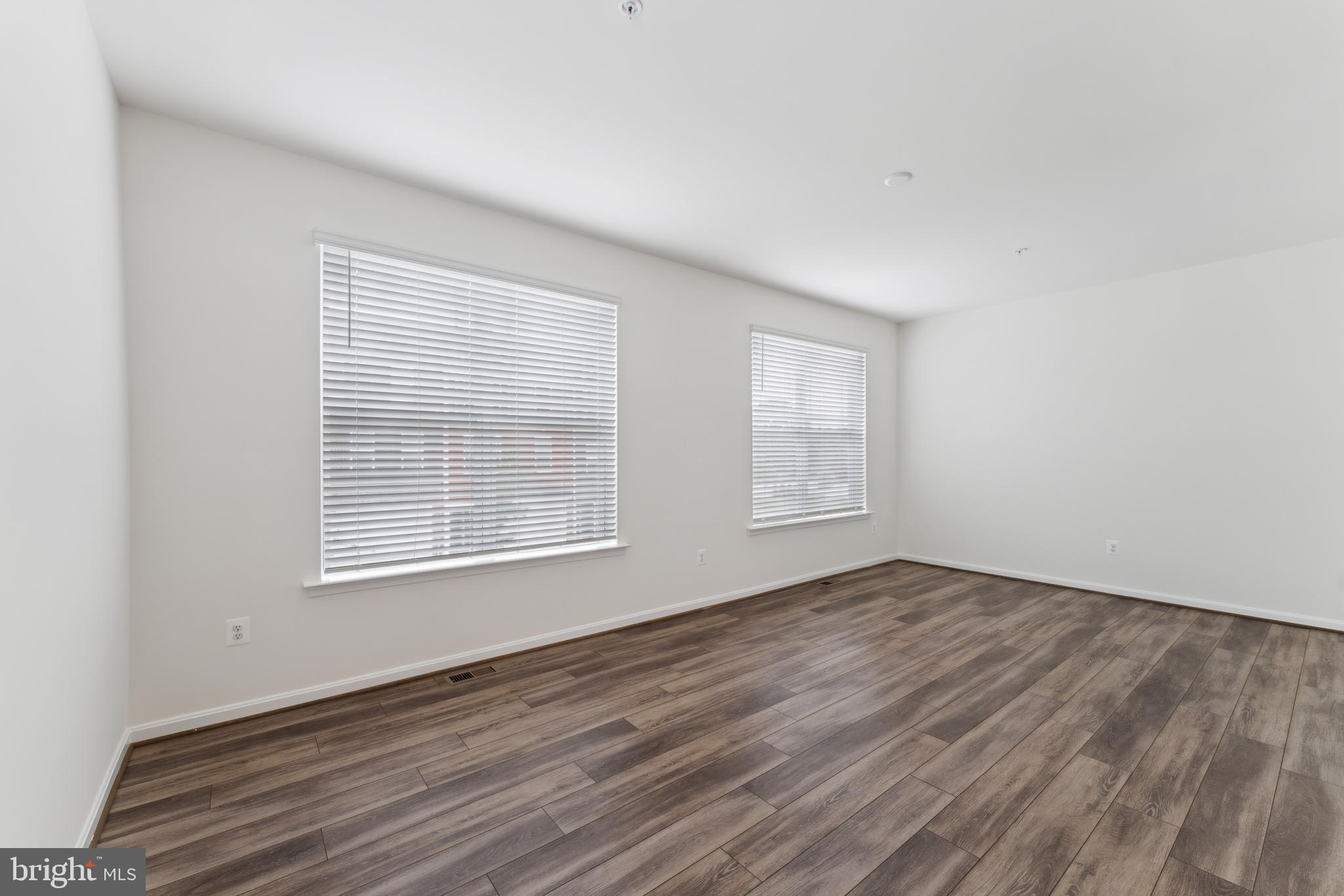 PARKE WEST - Residential