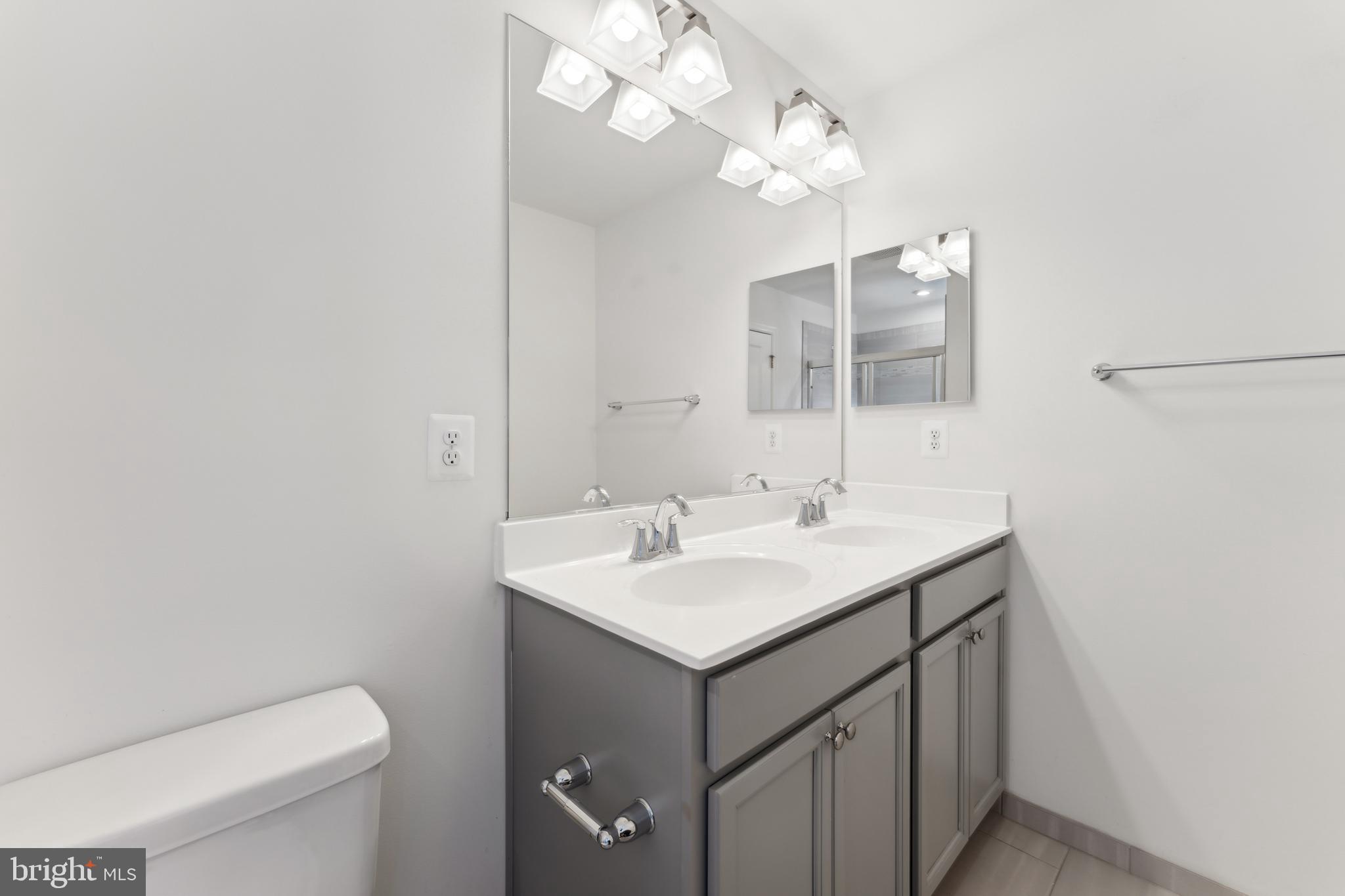 PARKE WEST - Residential