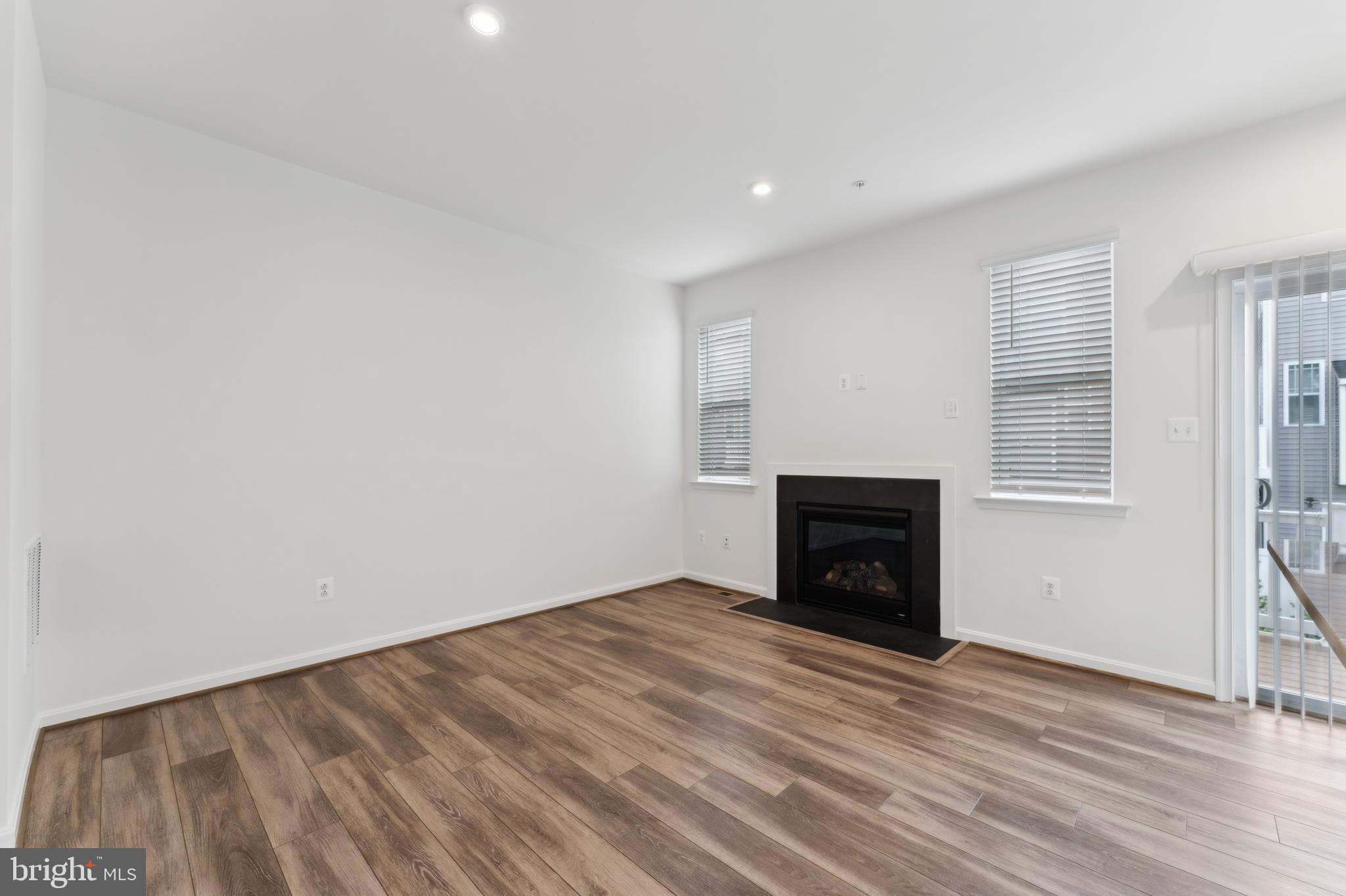 PARKE WEST - Residential
